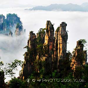 休閑自駕L線：張家界、袁家界、天子山、寶峰湖、猛洞河漂流、芙蓉鎮(zhèn)三晚四日游