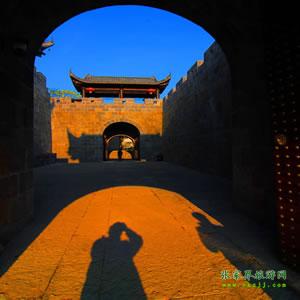 單獨(dú)成團(tuán)M線：張家界袁家界、乾州城四天三晚獨(dú)立成團(tuán)游